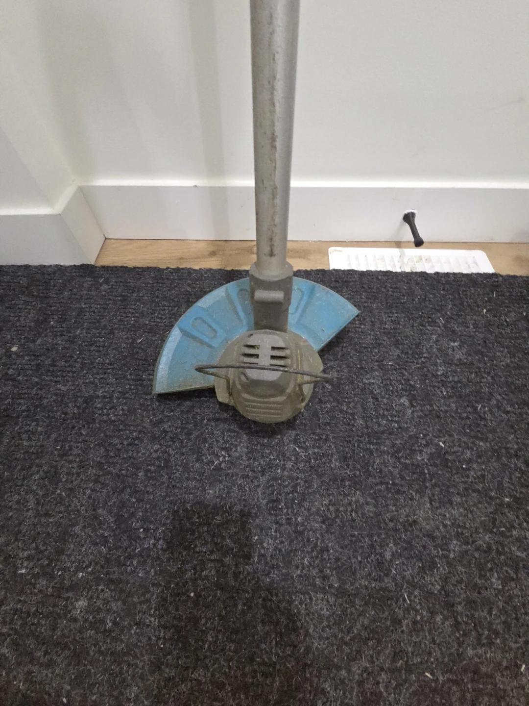 Yardworks 20V String Trimmer with Battery and Charger - photo 2