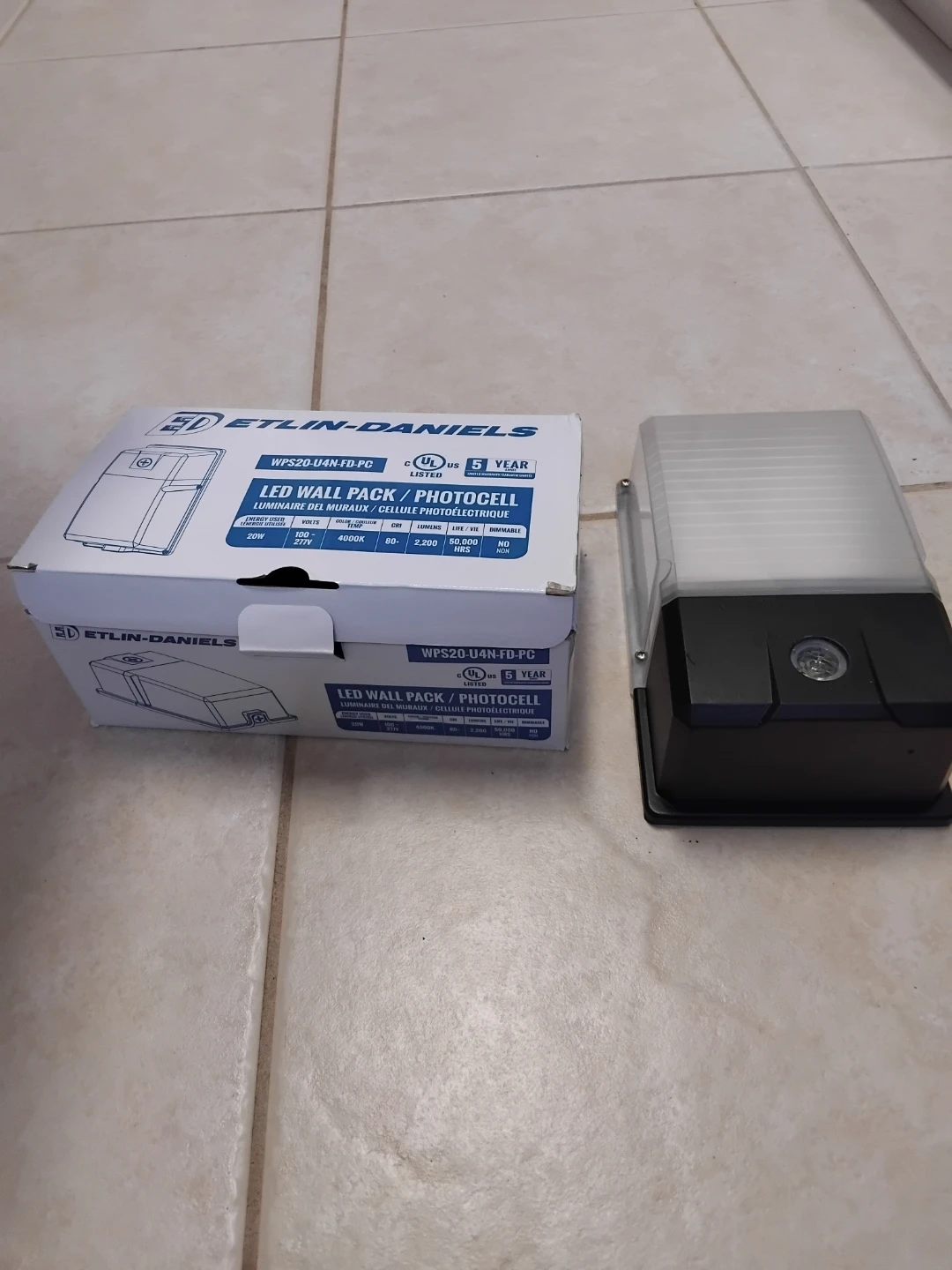 ETLIN-DANIELS LED Wall Pack with Photocell