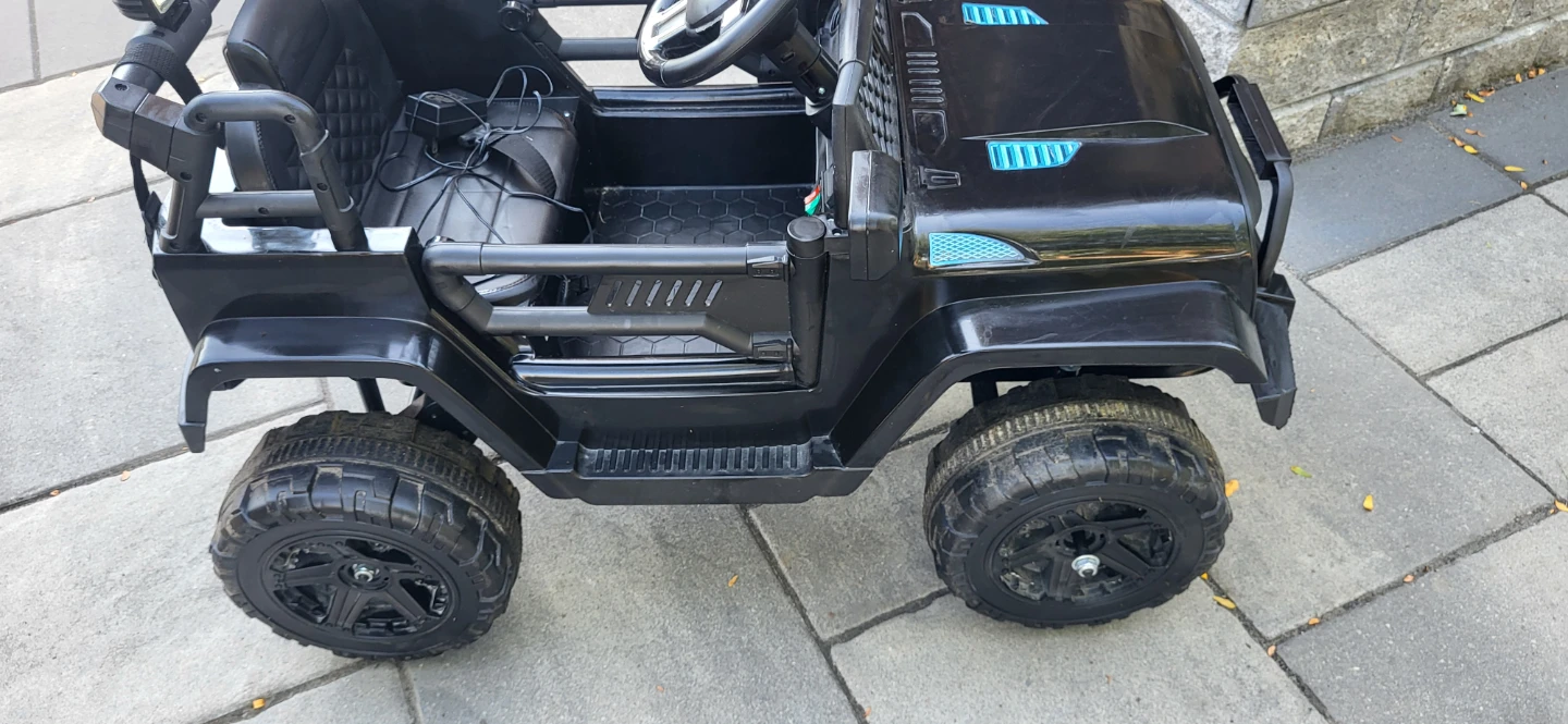 Black Ride-On Toy Jeep with Remote - photo 5
