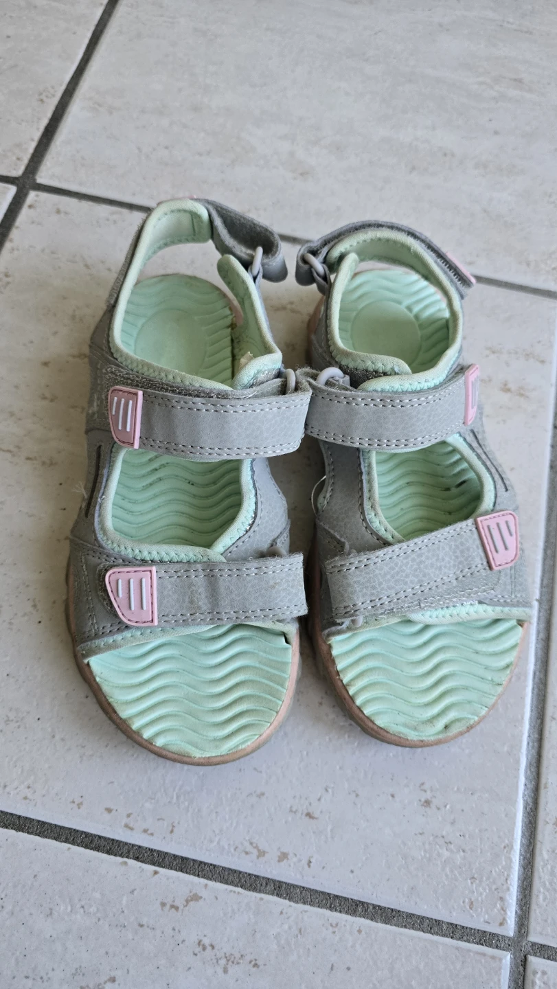 Kids' Grey & Mint Sandals Size Youth 1