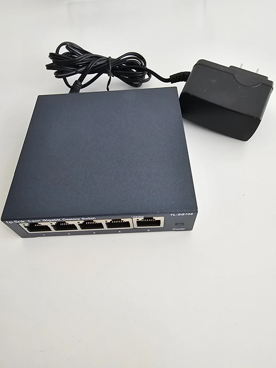 TP-Link 5-Port Gigabit Desktop Switch TL-SG105 - photo 2