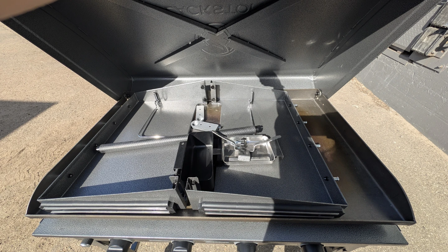 Blackstone 4-Burner Gas Griddle - photo 4