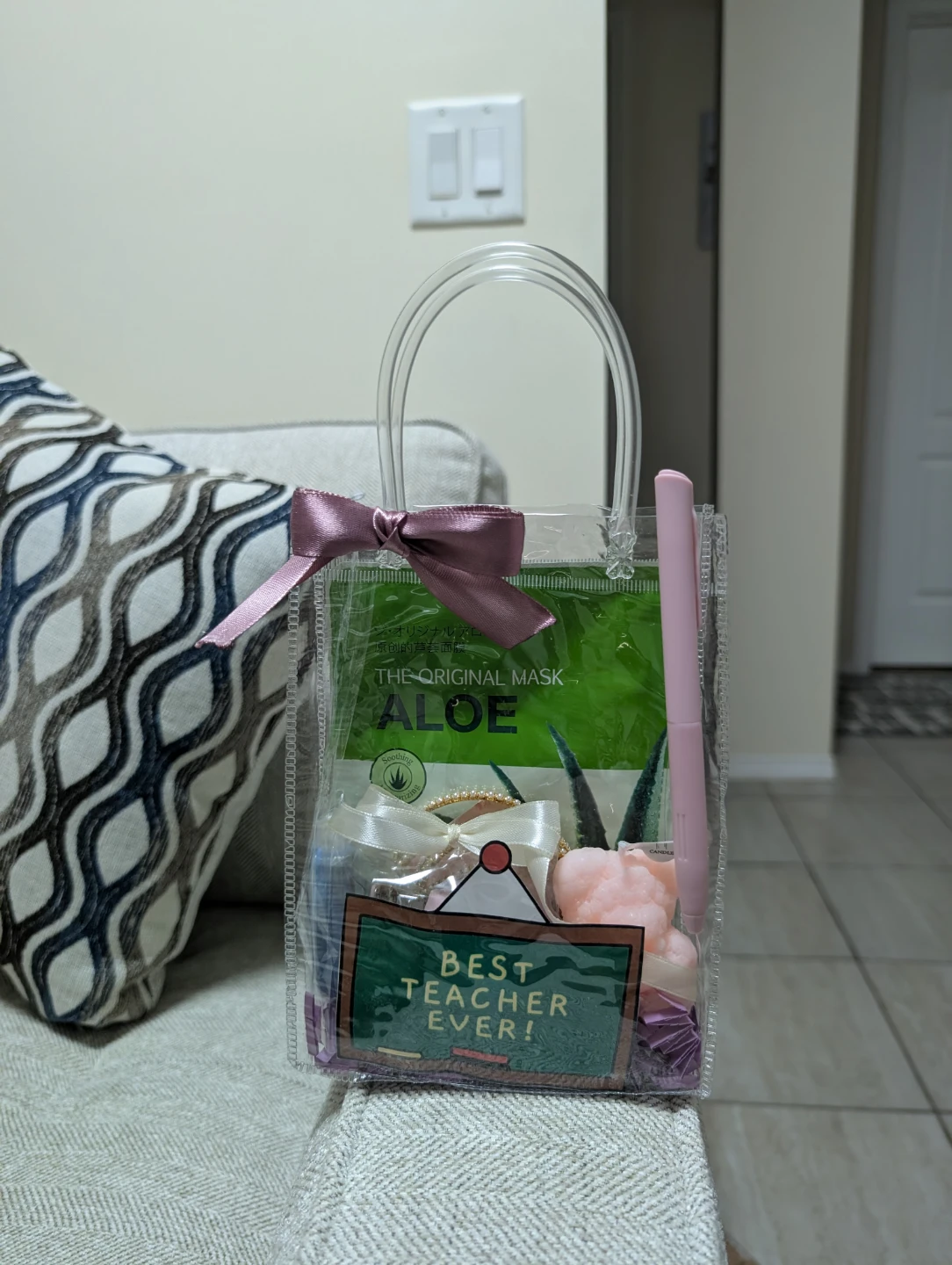 Nush Teacher's appreciation Gift Bag - Best Teacher Ever! - photo 3