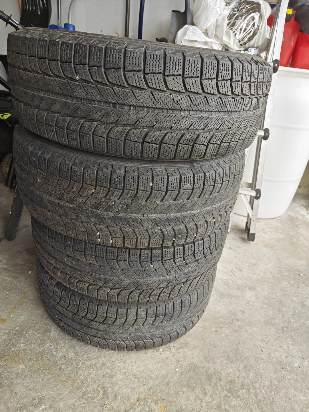 Michelin X-Ice Snow Winter Tires - 235/60R17 - photo 3