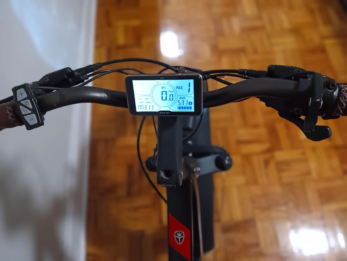 ET T1000 Electric Fat Tire Bike in black - photo 4