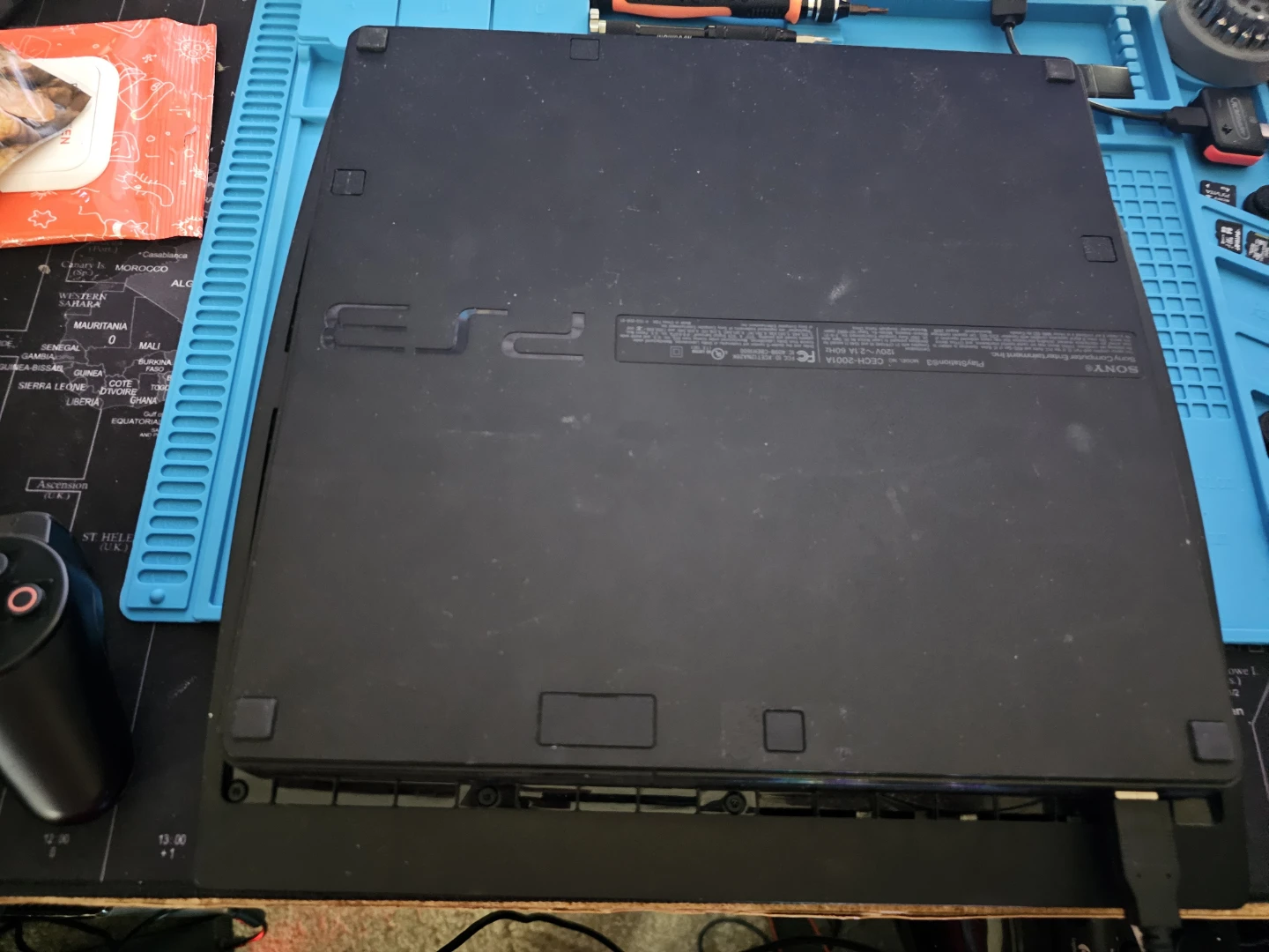 Modded Ps3 CFW Evilnat slim 1tb with 1 remotes - photo 3