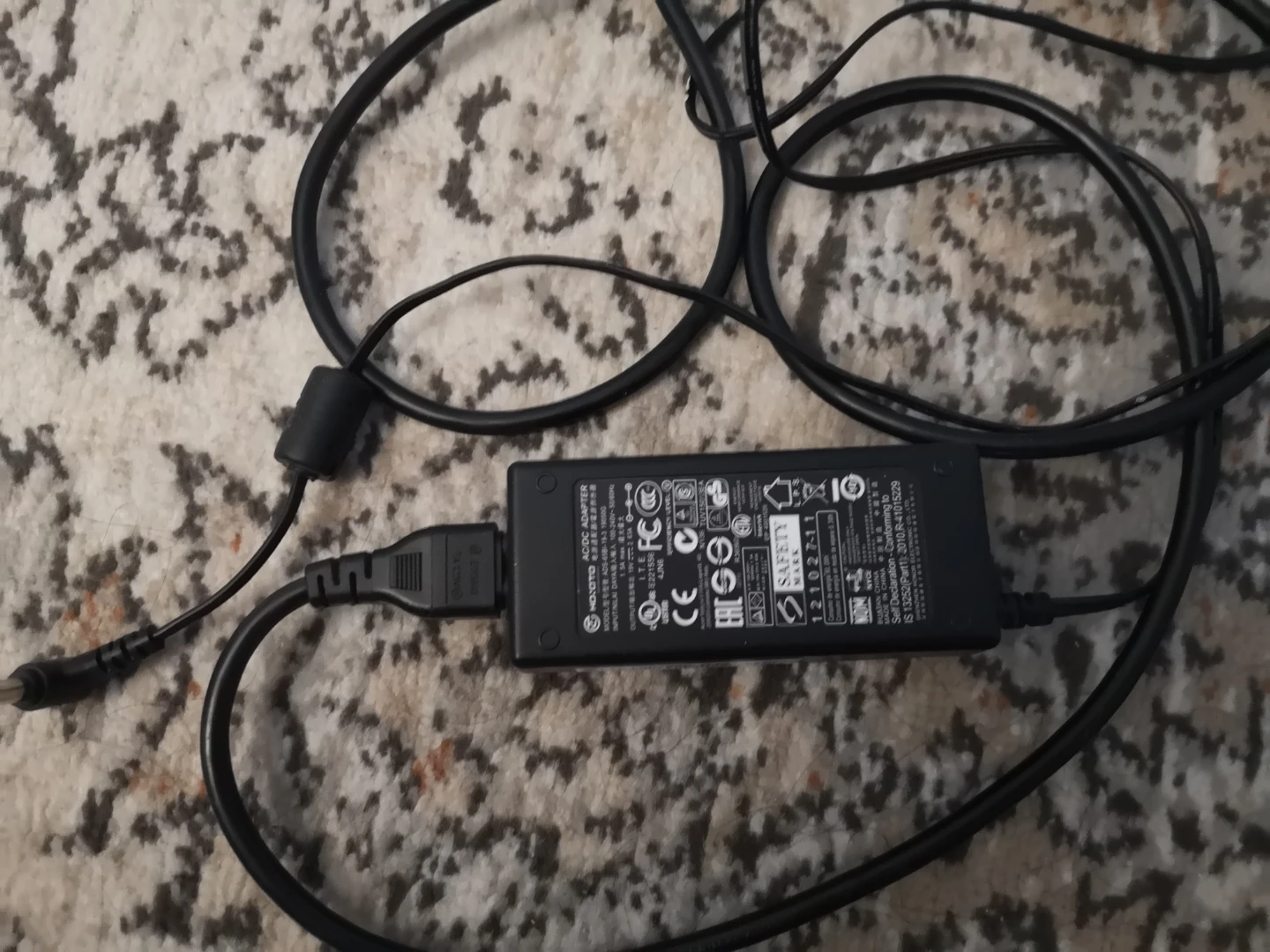 HONOTO AC/DC Adapter 19V 1.5A