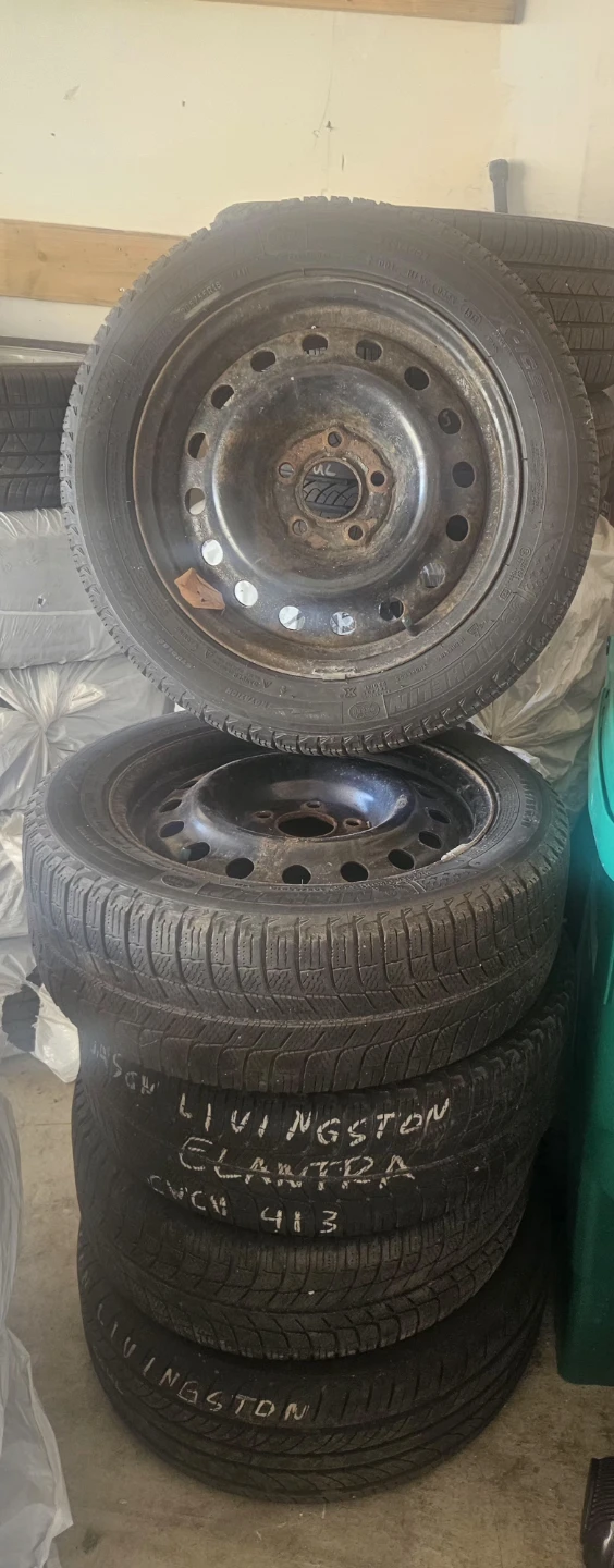 Set of 4 Winter Tires for Hyundai Elantra