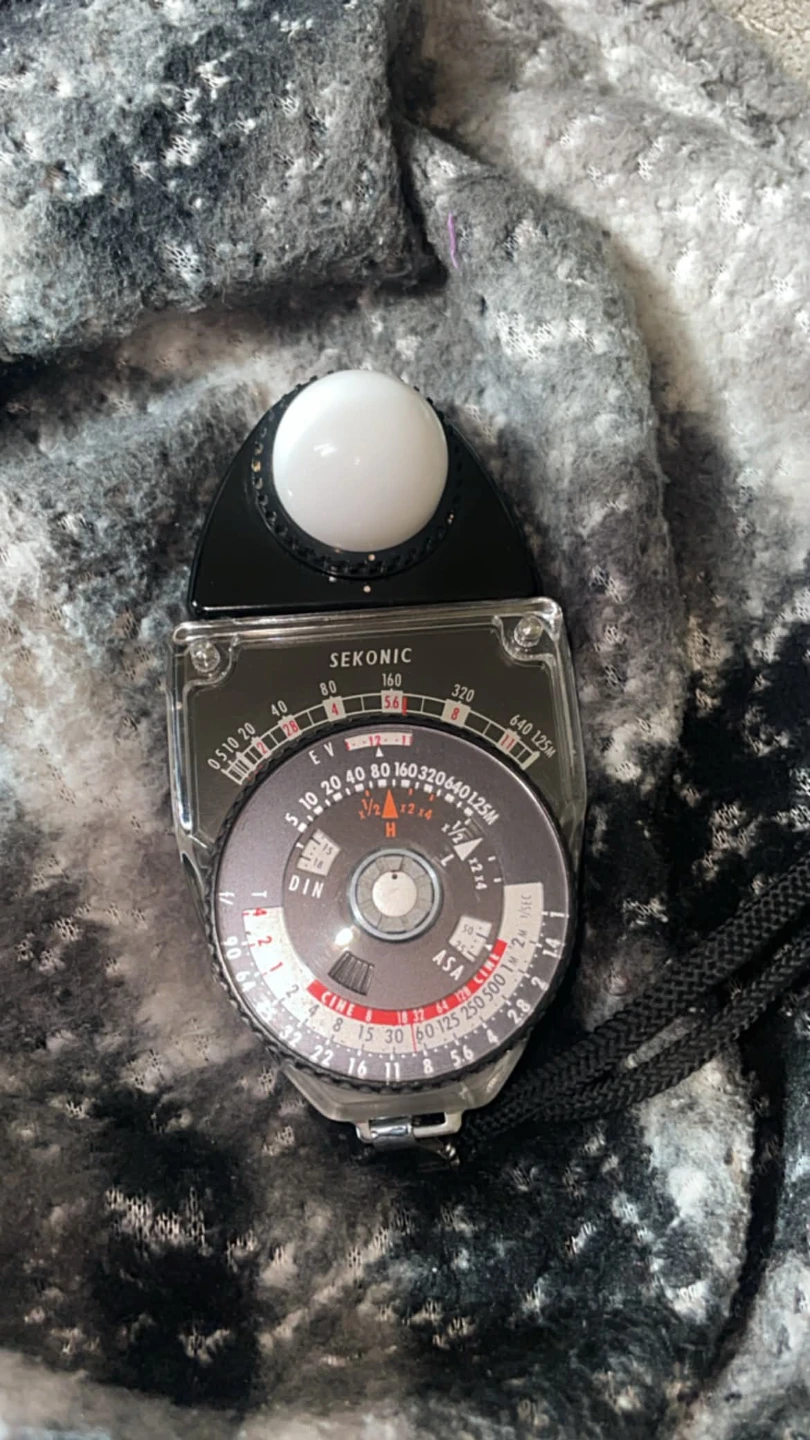 Sekonic L-398A Studio Deluxe III Light Meter - photo 2