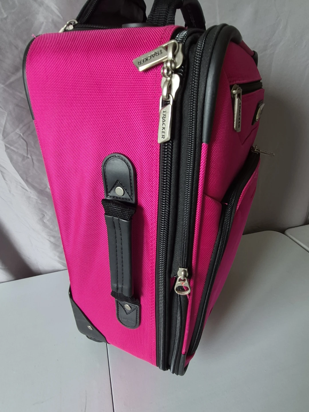 Tracker Rolling Suitcase - Bright Pink