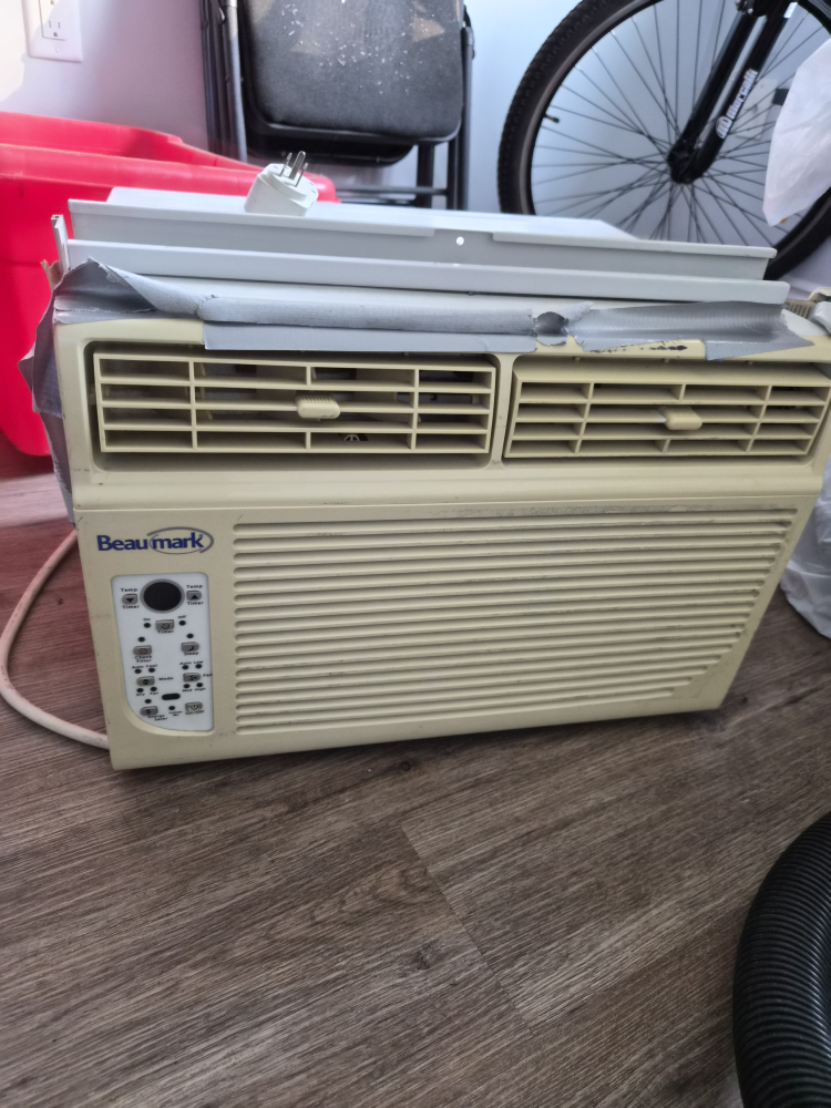 Beaumark Window Air Conditioner