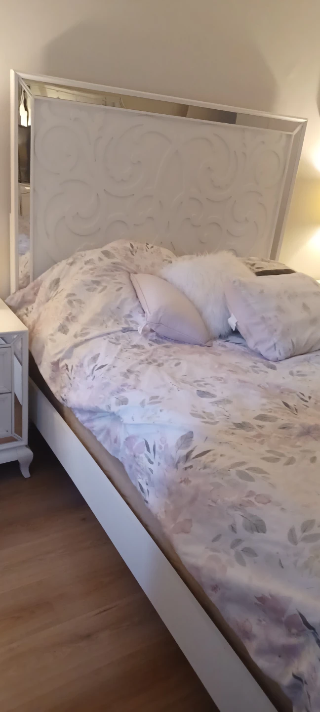 White Bedroom Suite - photo 3