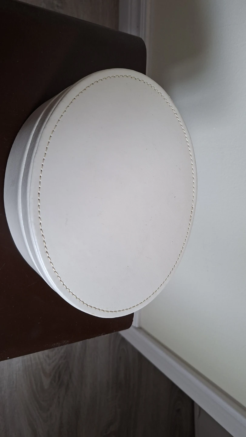 Danier Genuine leather Oval Storage Boxes Set of 3 - photo 5