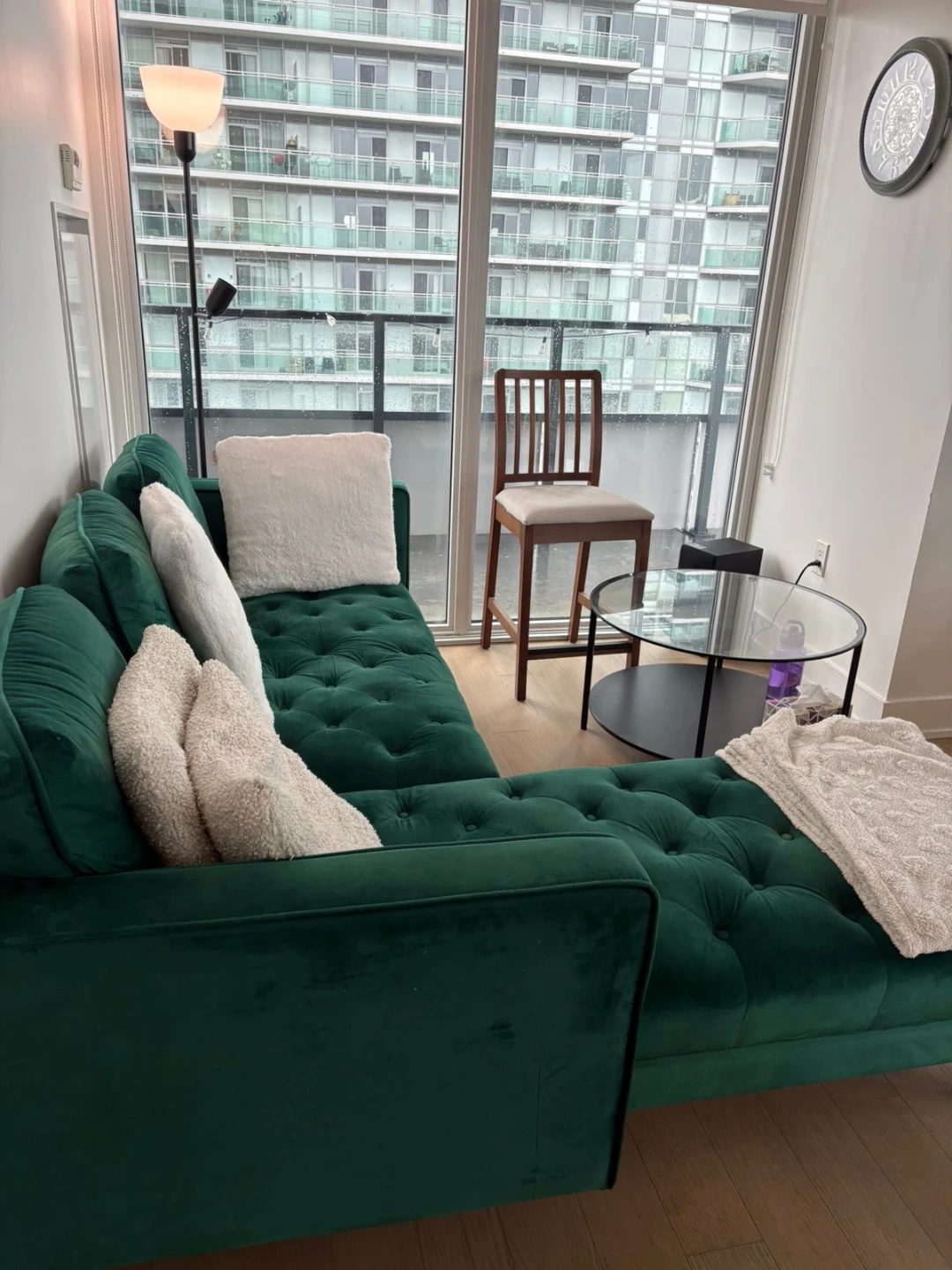 Emerald Green Velvet Sectional Sofa - photo 3