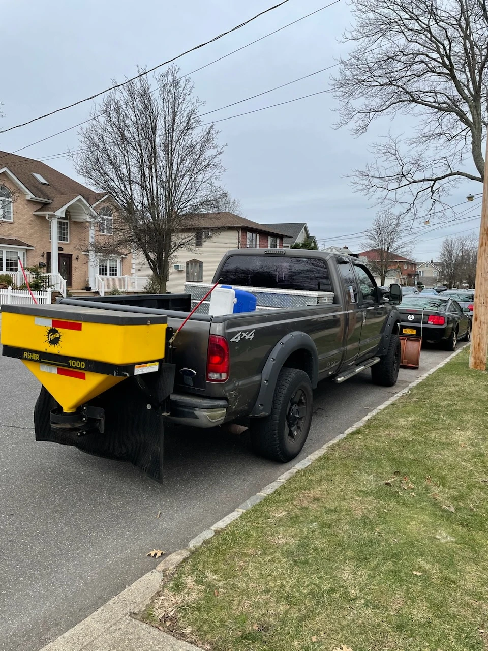 Ford F-Series Plow and Spreader Truck - photo 3