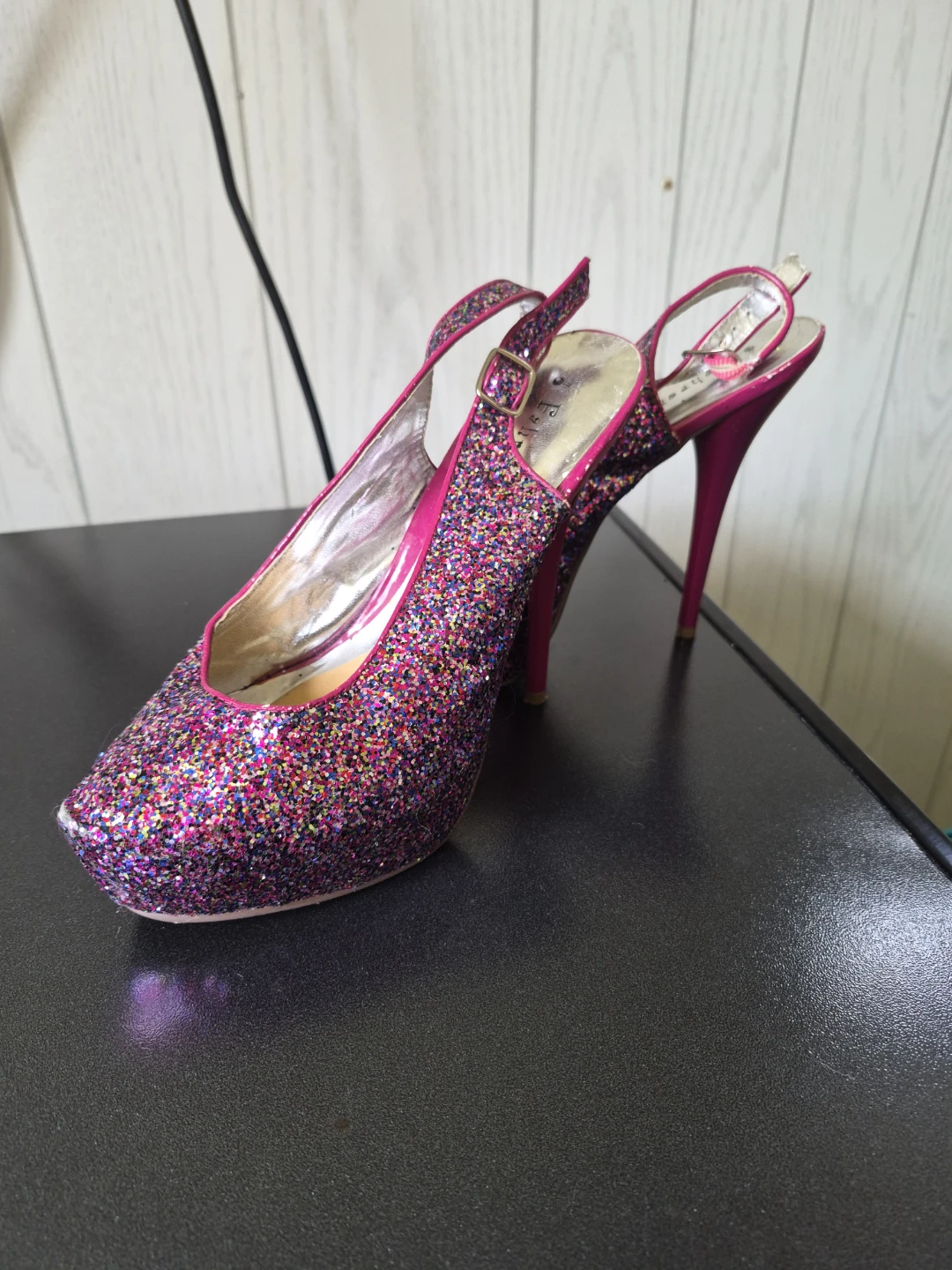 Fahrenheit Women's Glitter Slingback Heels Size 7.5