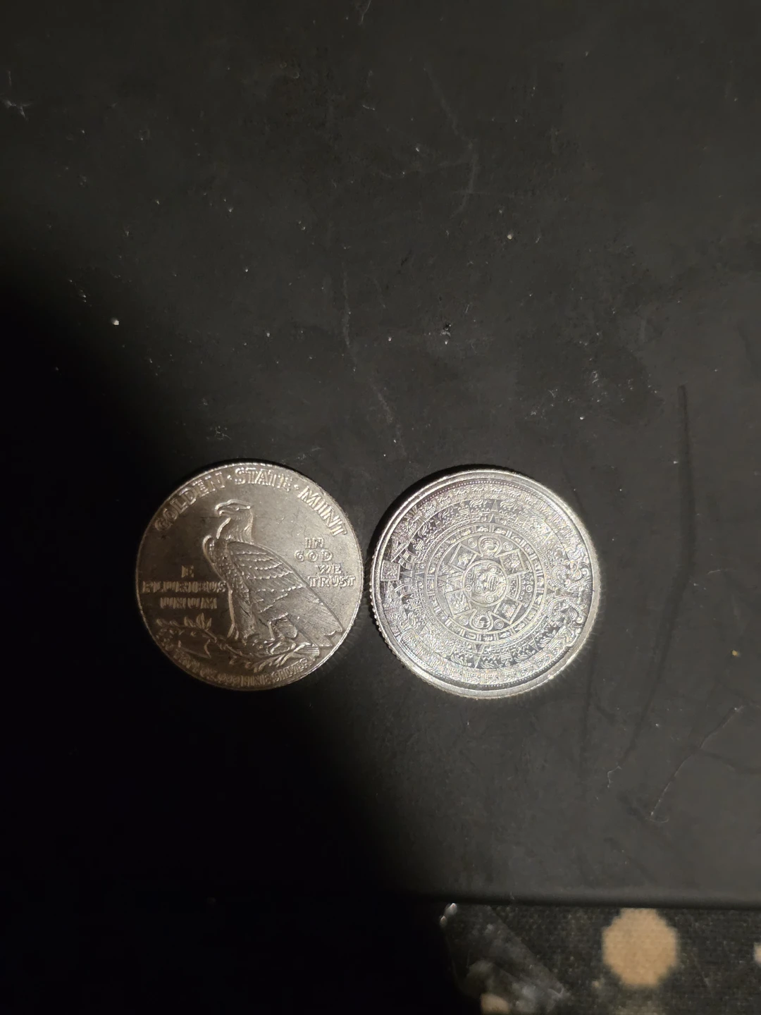 2 Silver Coins - Indian Head & Aztec Calendar - photo 2