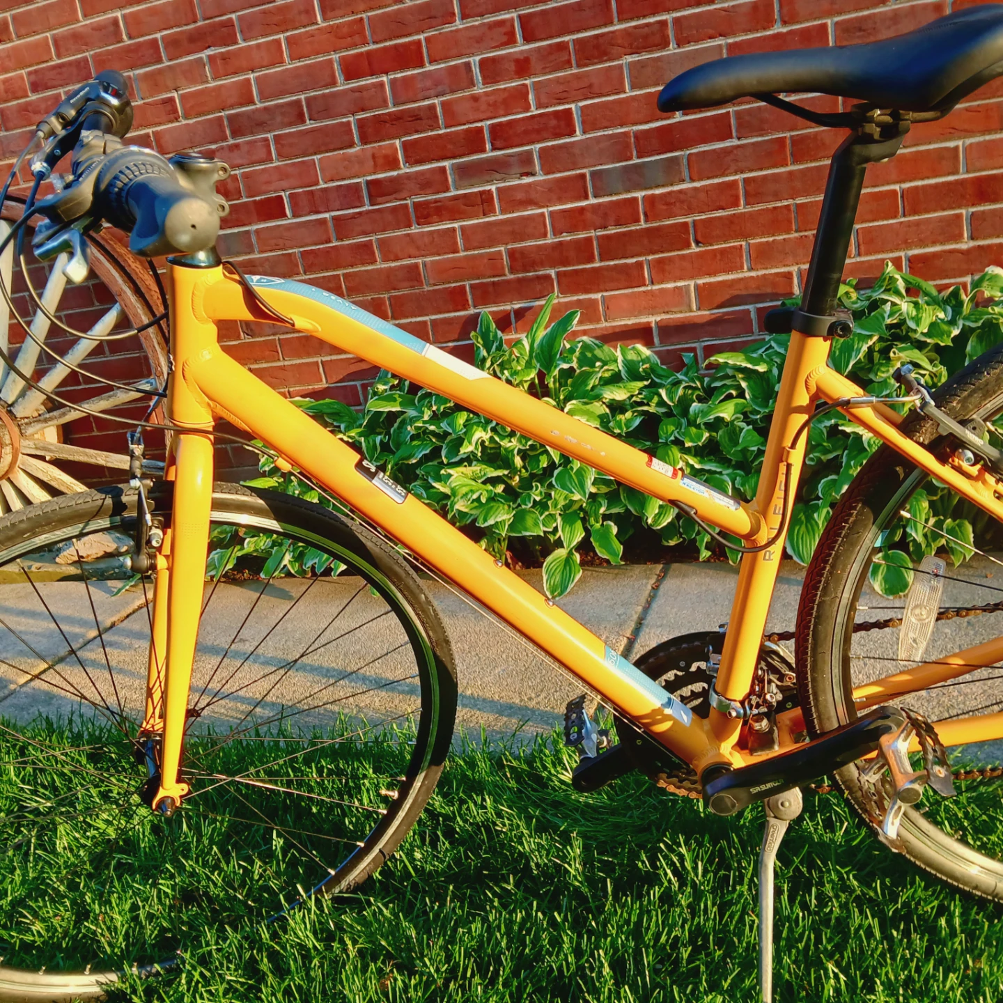 Raleigh Hybrid Bike - Orange - Size SM - photo 5