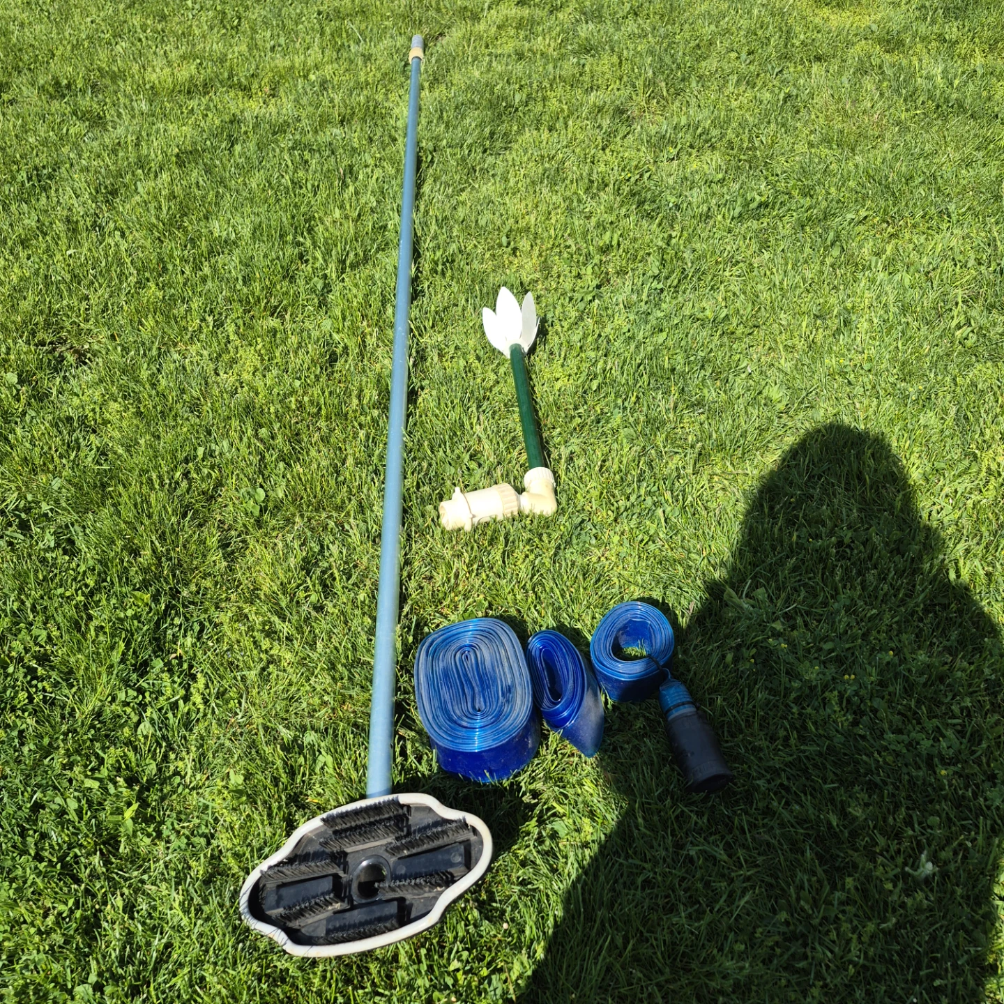 Stanley Garden Sprinkler and pool accessories - photo 3