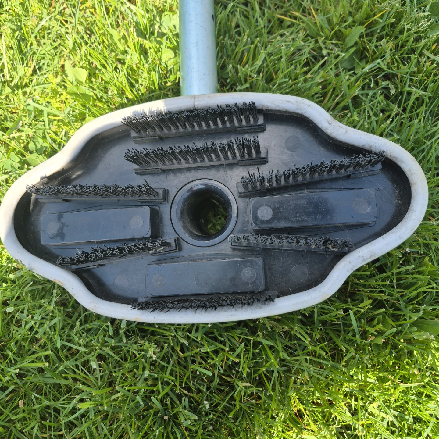 Stanley Garden Sprinkler and pool accessories - photo 4