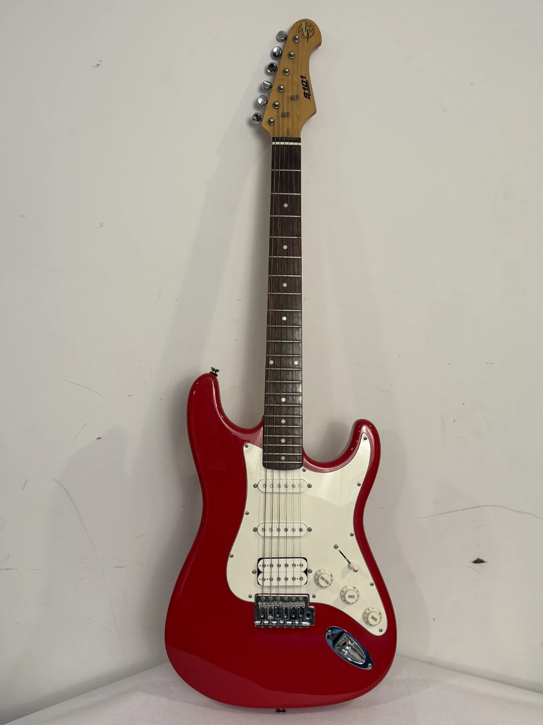 S101 Standard Red Electric Guitar - photo 5