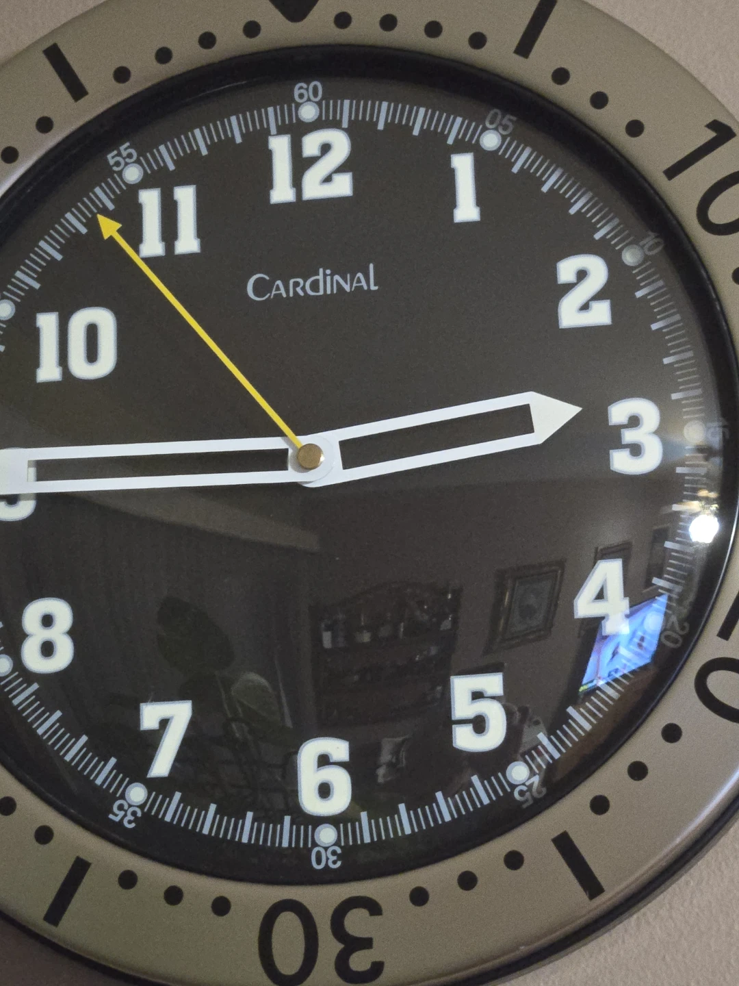 Cardinal Wall Clock - photo 2