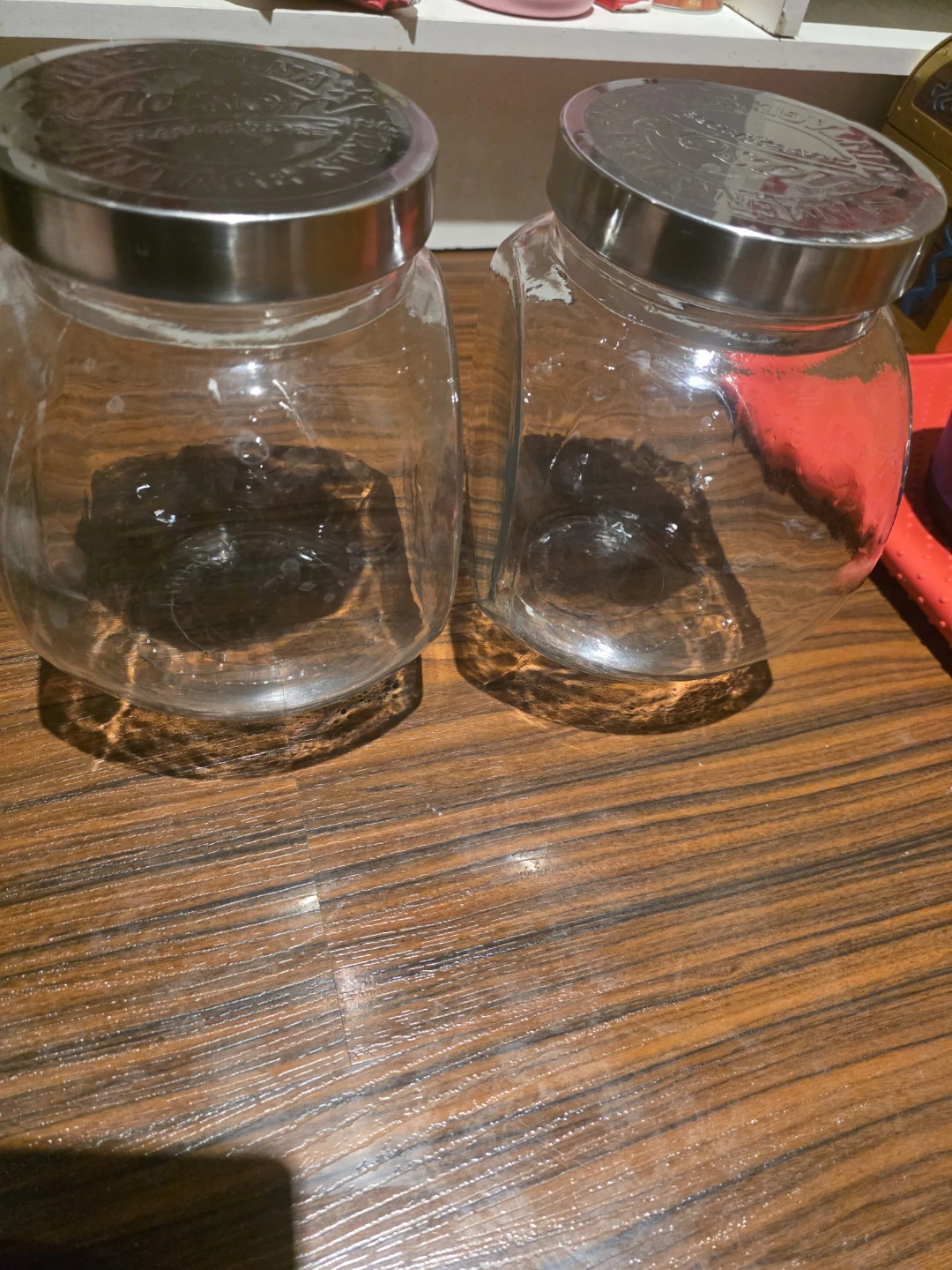 Set of 2 Glass Jars with Metal Lids