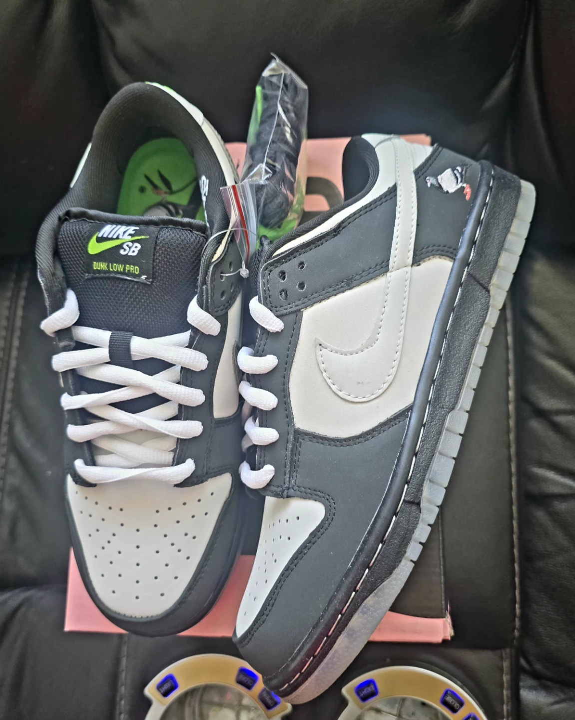 Brand new Nike Dunks SB Panda pigeon special  edition sale