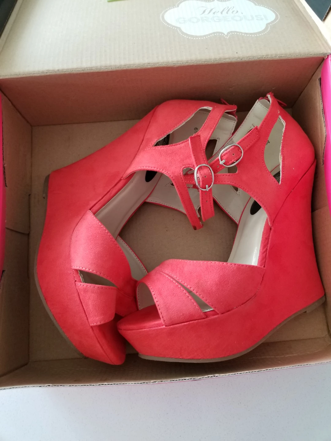 Red Wedges - photo 2