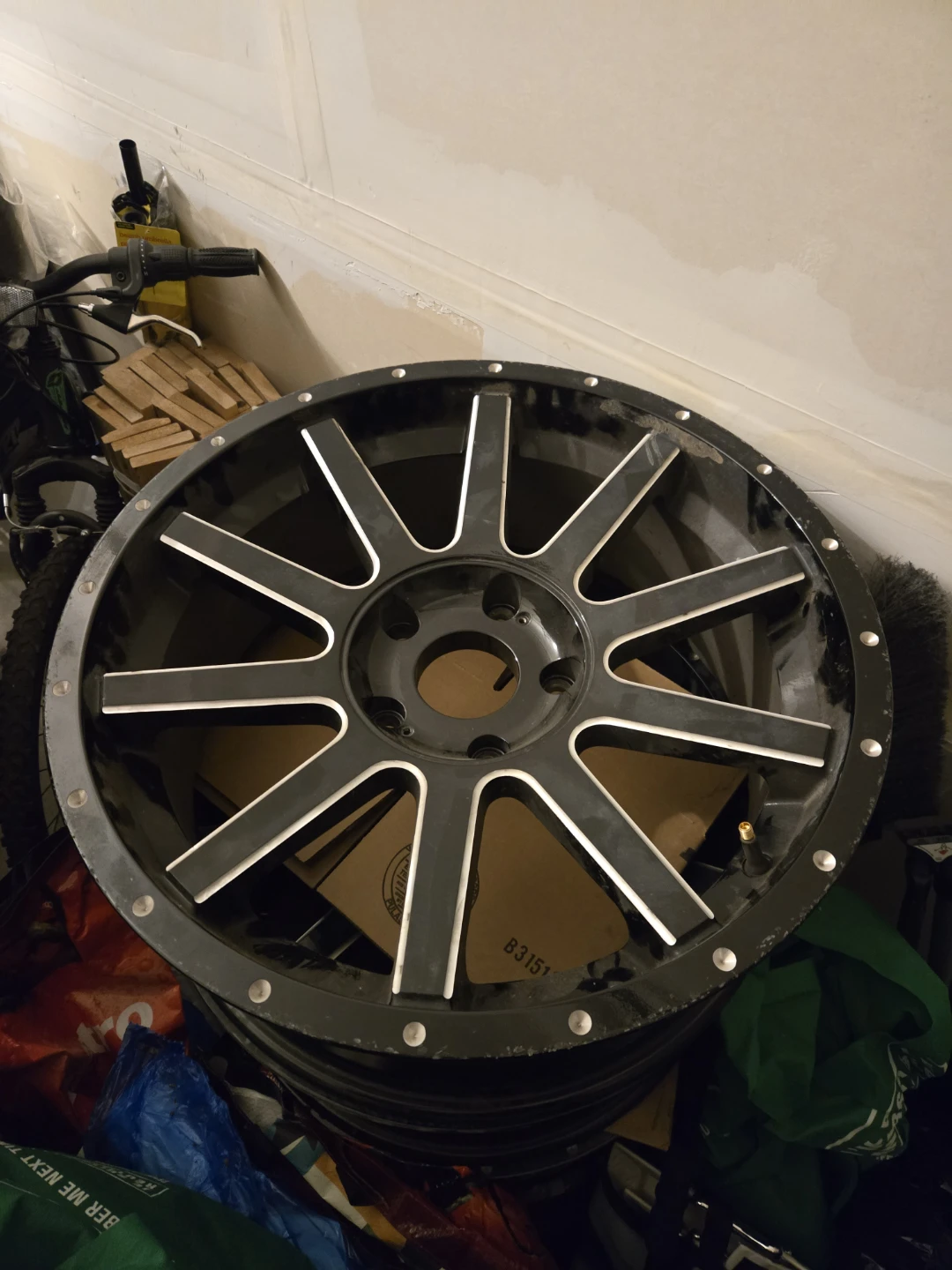 Great deal! Alloy Wheel Rims 20" - photo 2