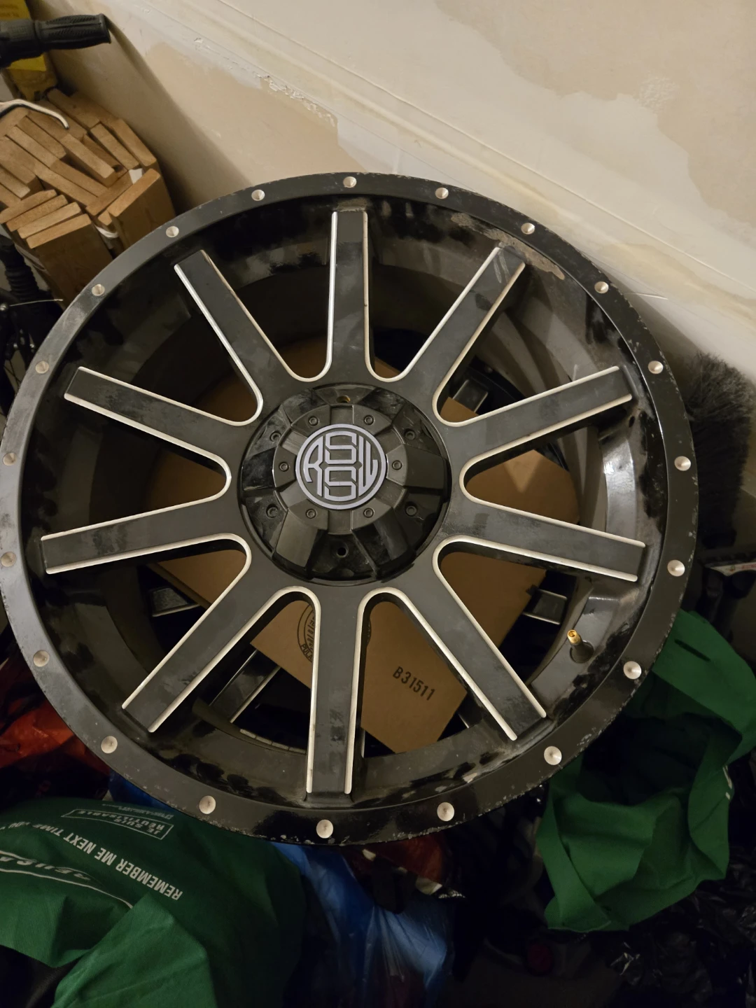 Great deal! Alloy Wheel Rims 20" - photo 3