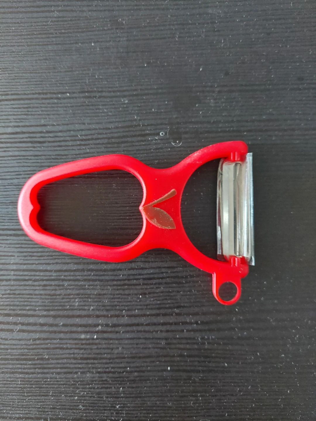 Red Swivel Peeler