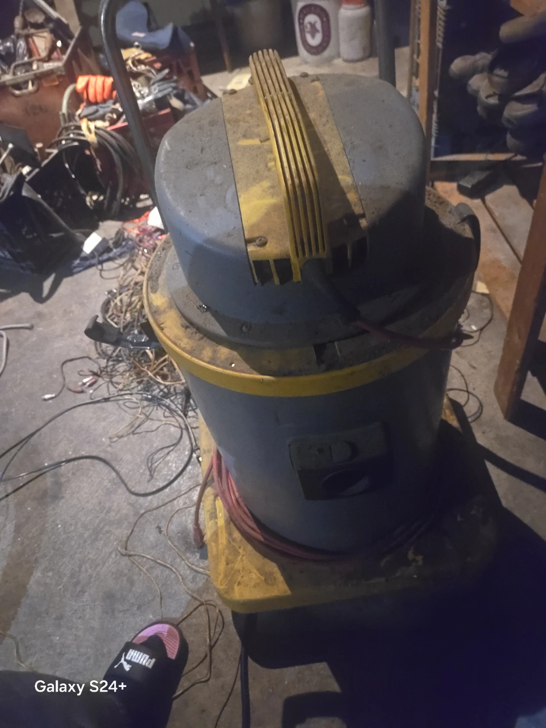 WD 400 Wet Dry Vacuum