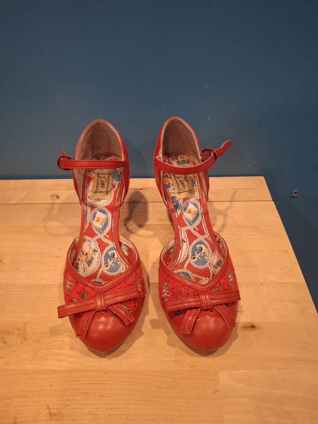Miss L-Fire Shoe "Scarlet" Size 39 / 8.5