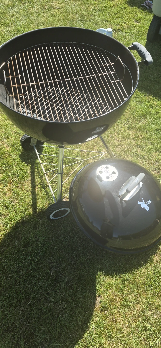 Weber Kettle Charcoal Grill - photo 3