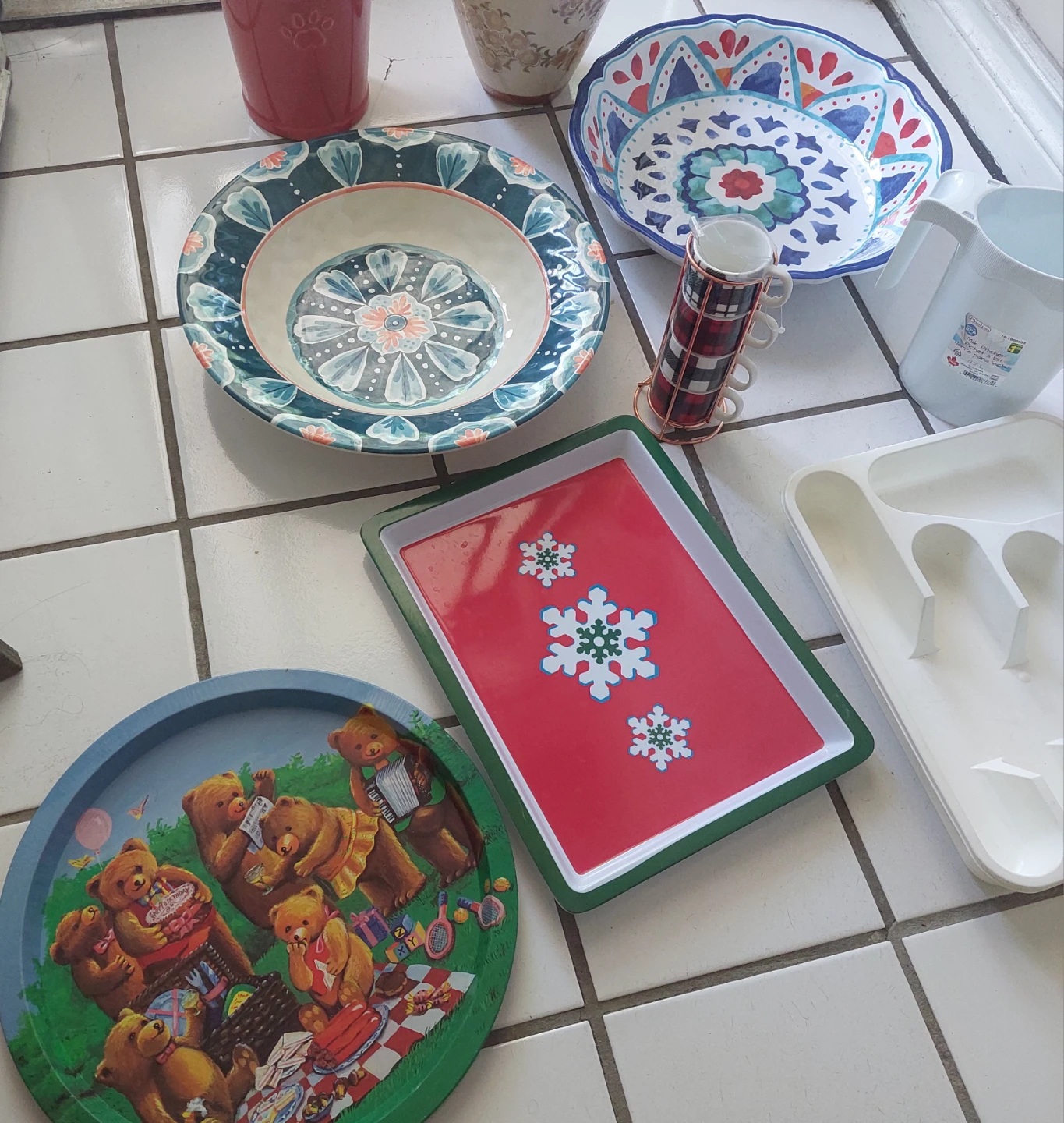 Assorted Kitchenware Lot - photo 5