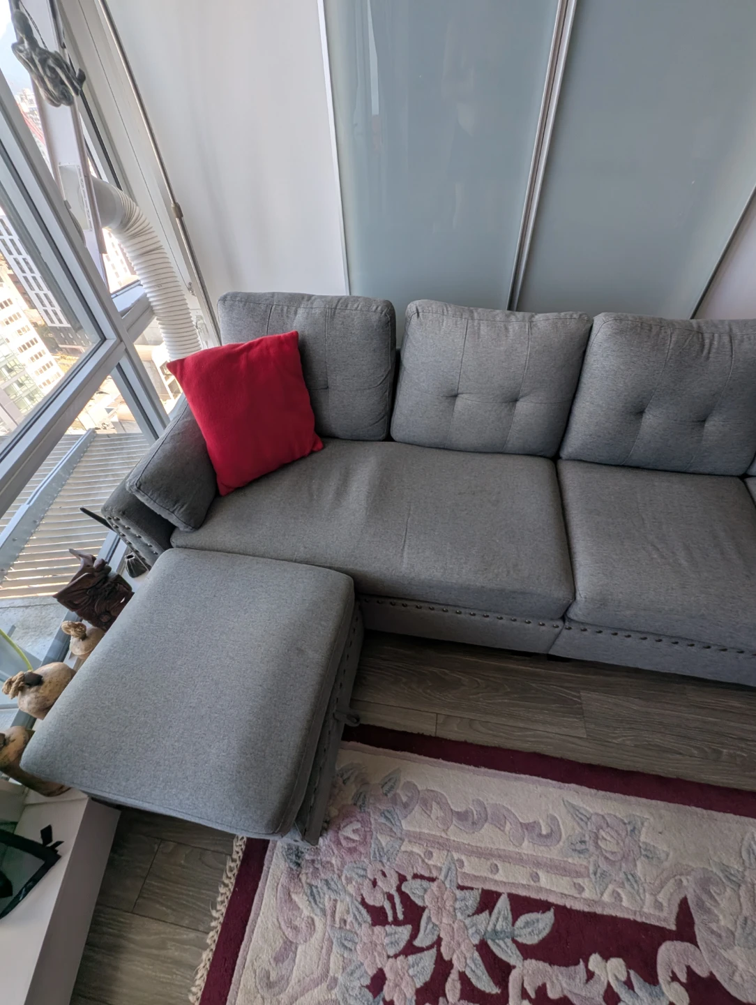 Sectional Couch with moveable Ottoman - photo 2