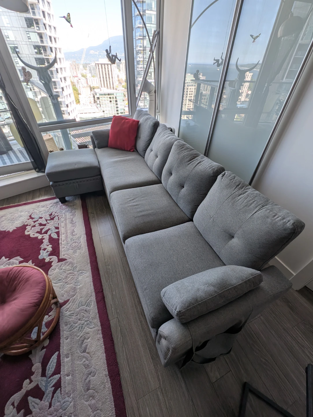 Sectional Couch with moveable Ottoman - photo 3