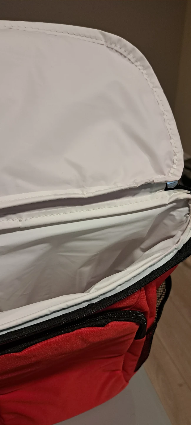 Red Cooler Bag with Mesh Pockets - photo 2