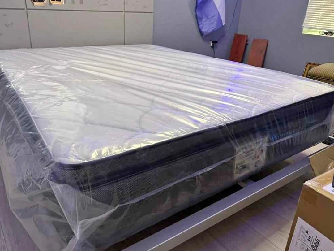 King Size Mattress - photo 3