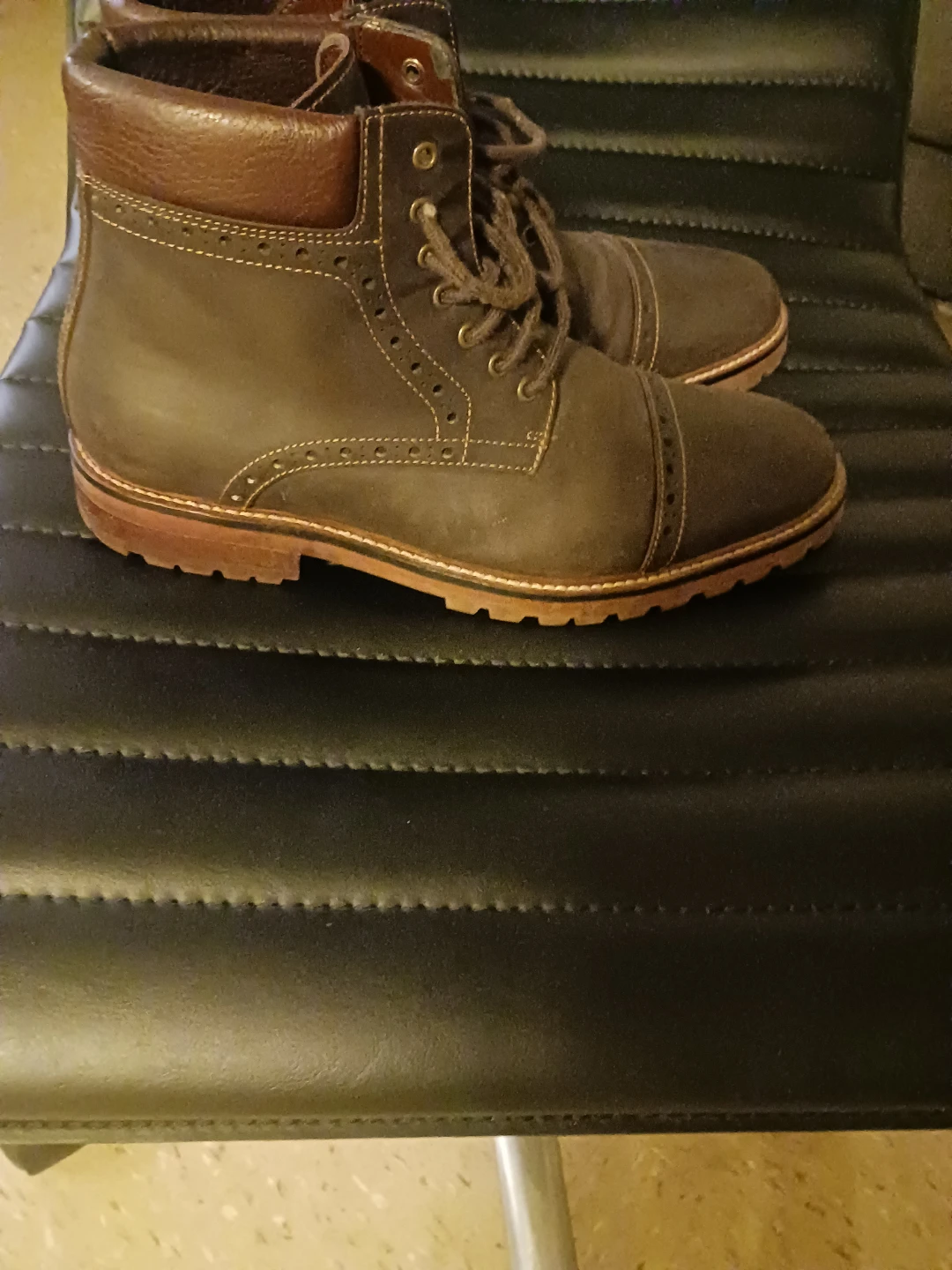 Warfield & Grand Brown Leather Cap Toe Lace-Up Boots Size 9 - photo 3