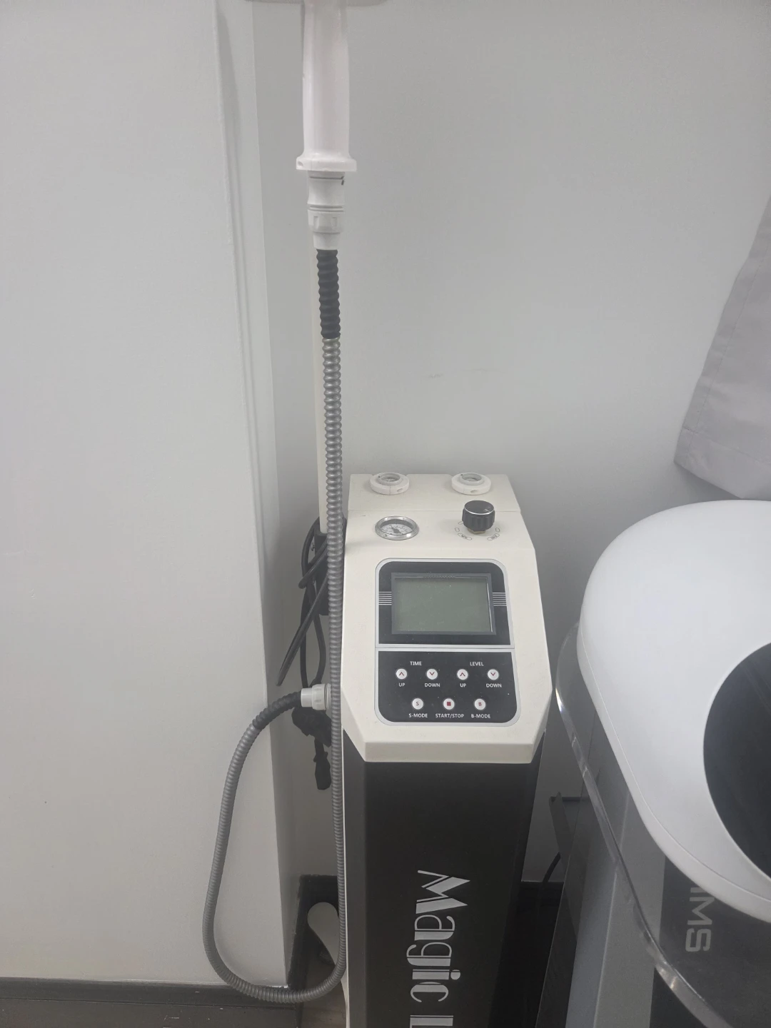 Magic L EMS Body Slimming Machine