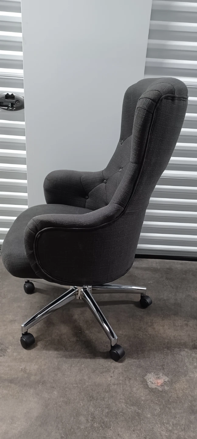 CLASSY EXECUTIVE OFFICE CHAIR good Quality - photo 5