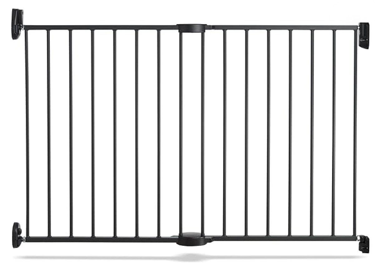 Munchkin Push to Close Baby Gate Brand NEW - photo 2
