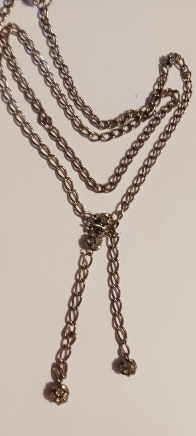 Cute Lariat Chain Necklace with Rhinestone Accents