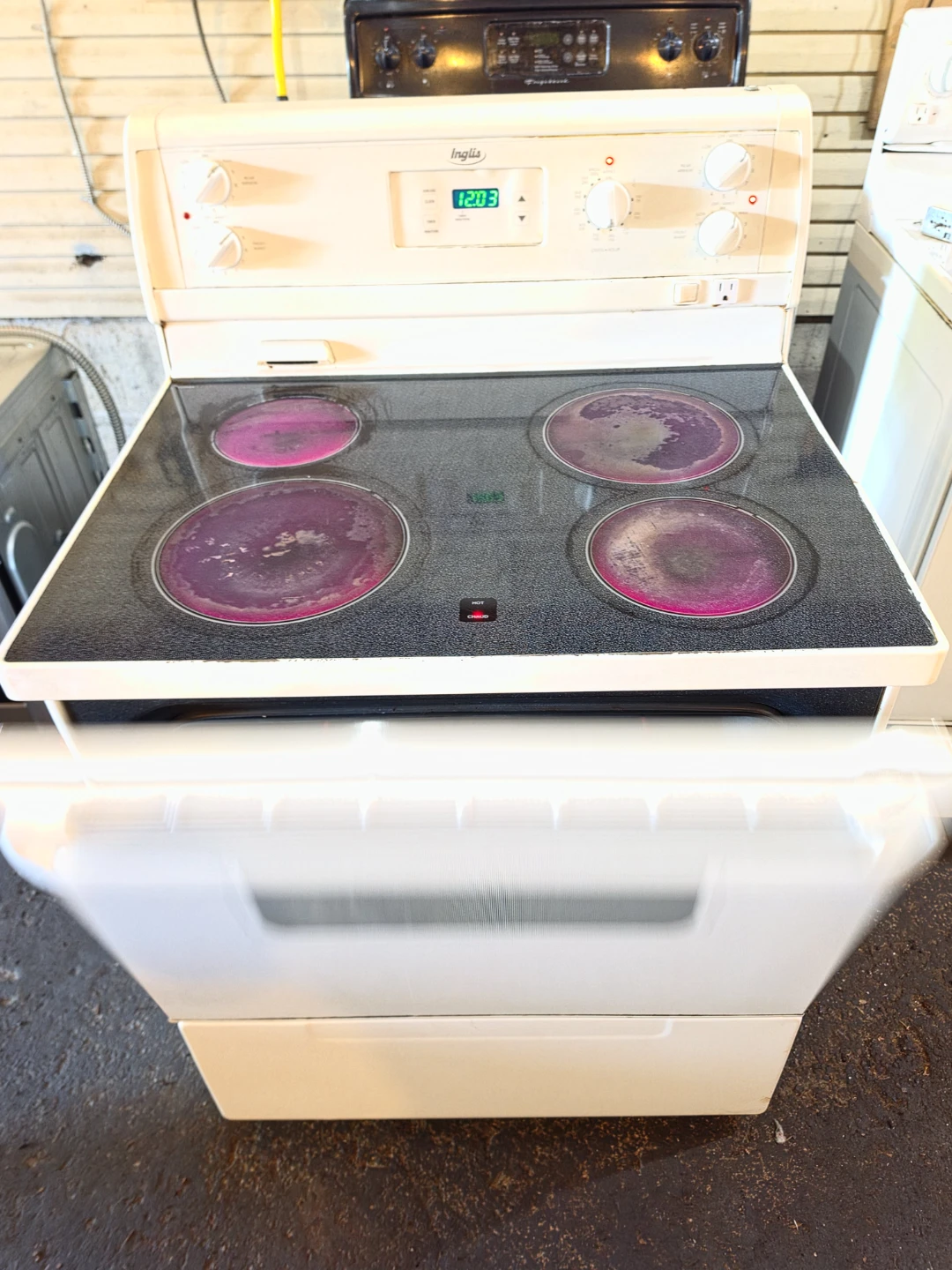 ​Inglis 30" Electric Range  - Delivery Available 🚚 - photo 5