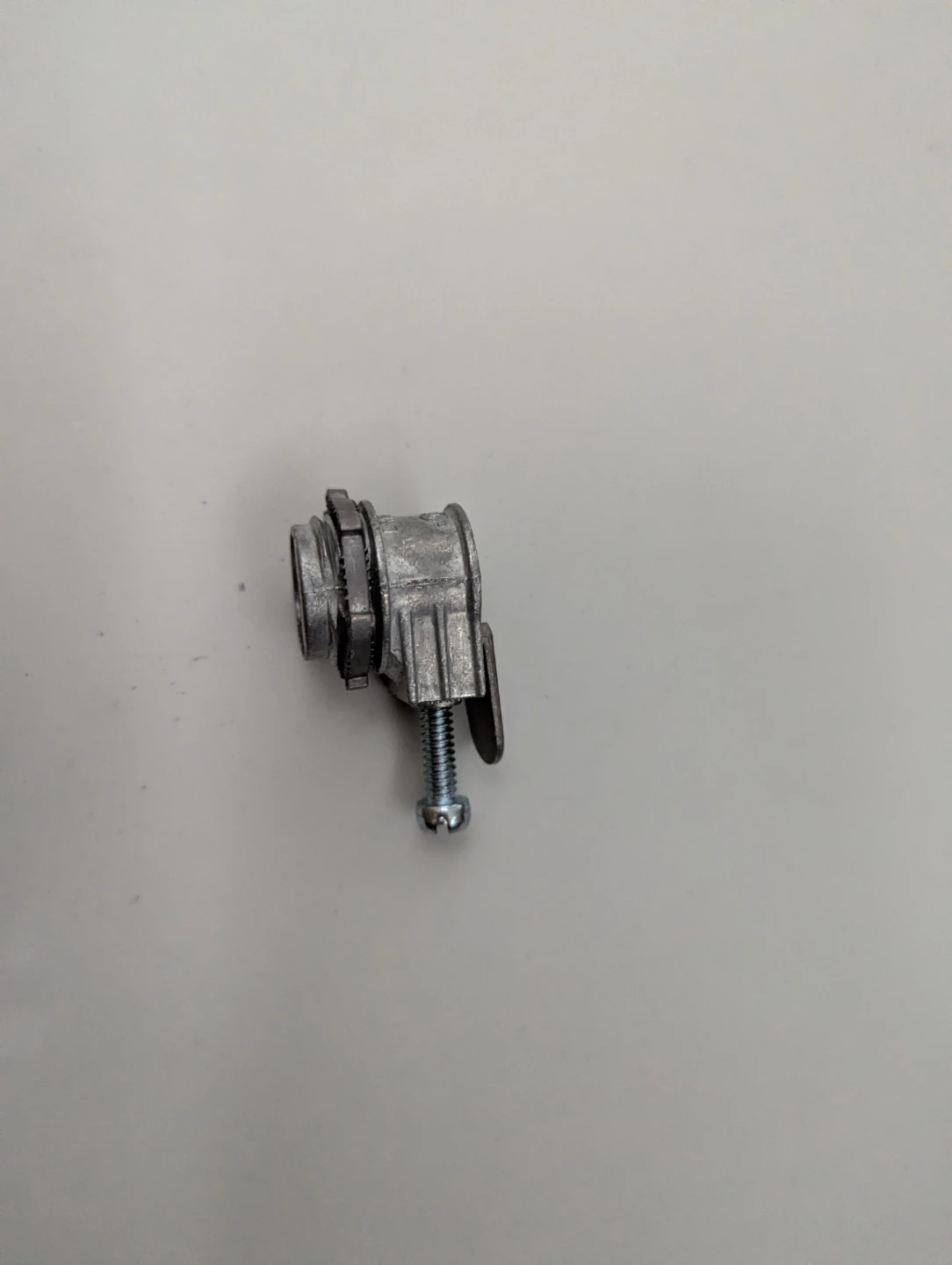 Hubbell NMS038 3/8" Non-Metallic & Armoured Cable Connector.