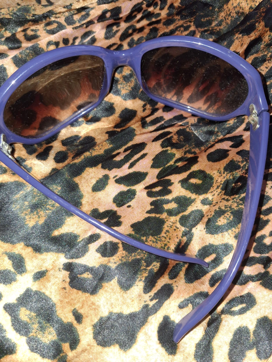 Purple sports sunglasses - photo 2