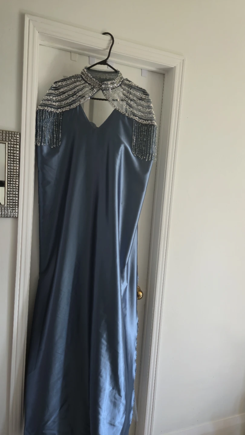 Sequin Embellished Blue Formal Gown with Capelet - photo 3