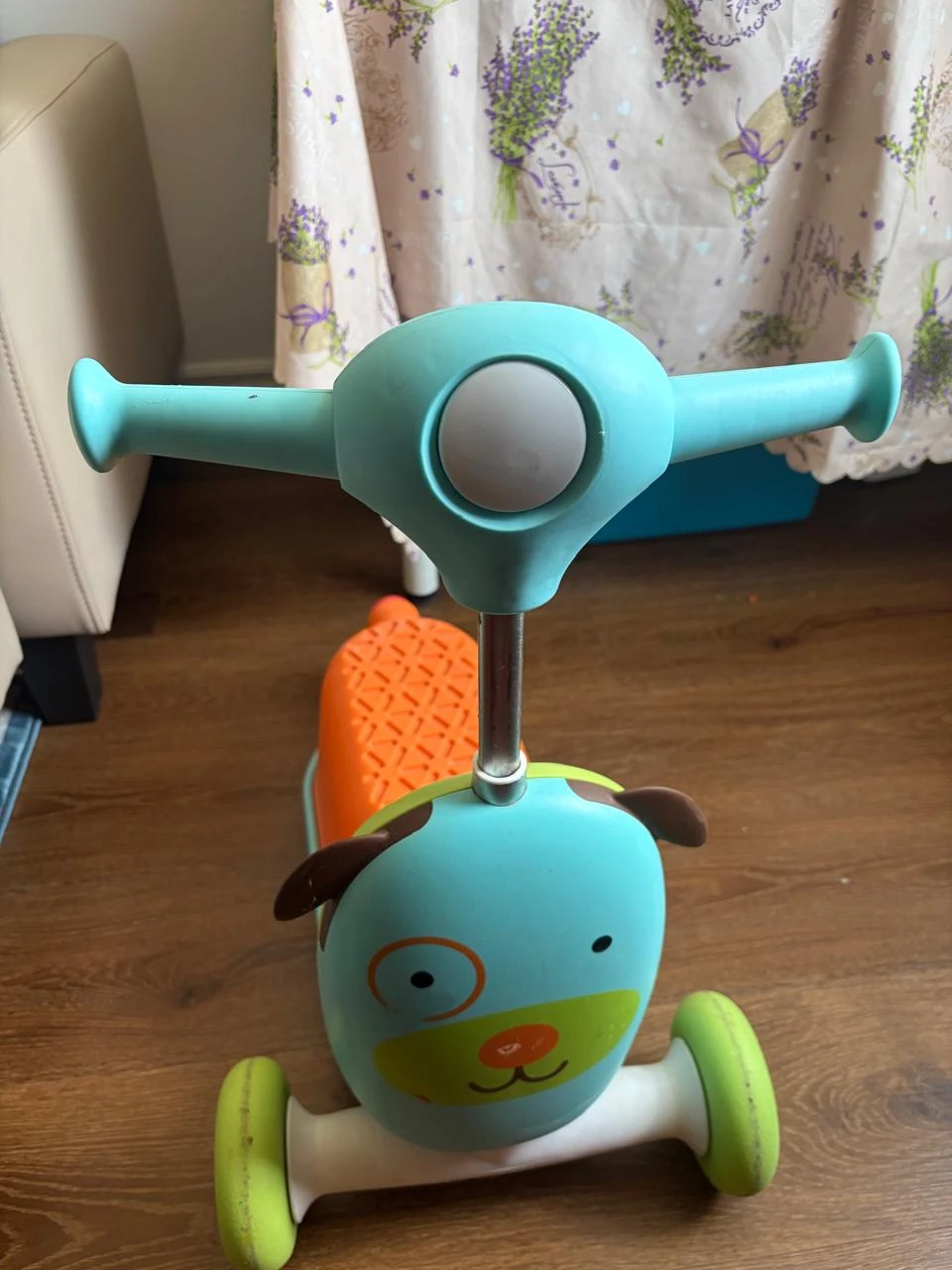 Skip Hop Zoo Ride-On 3-Wheel Scooter